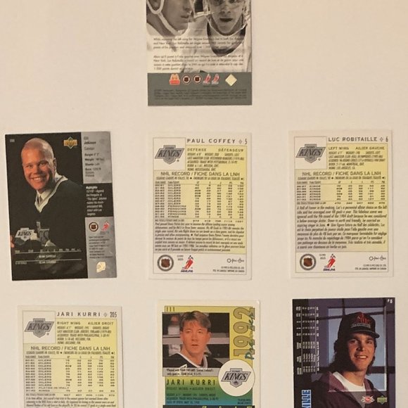 Los Angeles Kings Vintage NHL Hockey Cards - Lot of 20 w/ Robitaille, Kurri - Picture 3 of 7